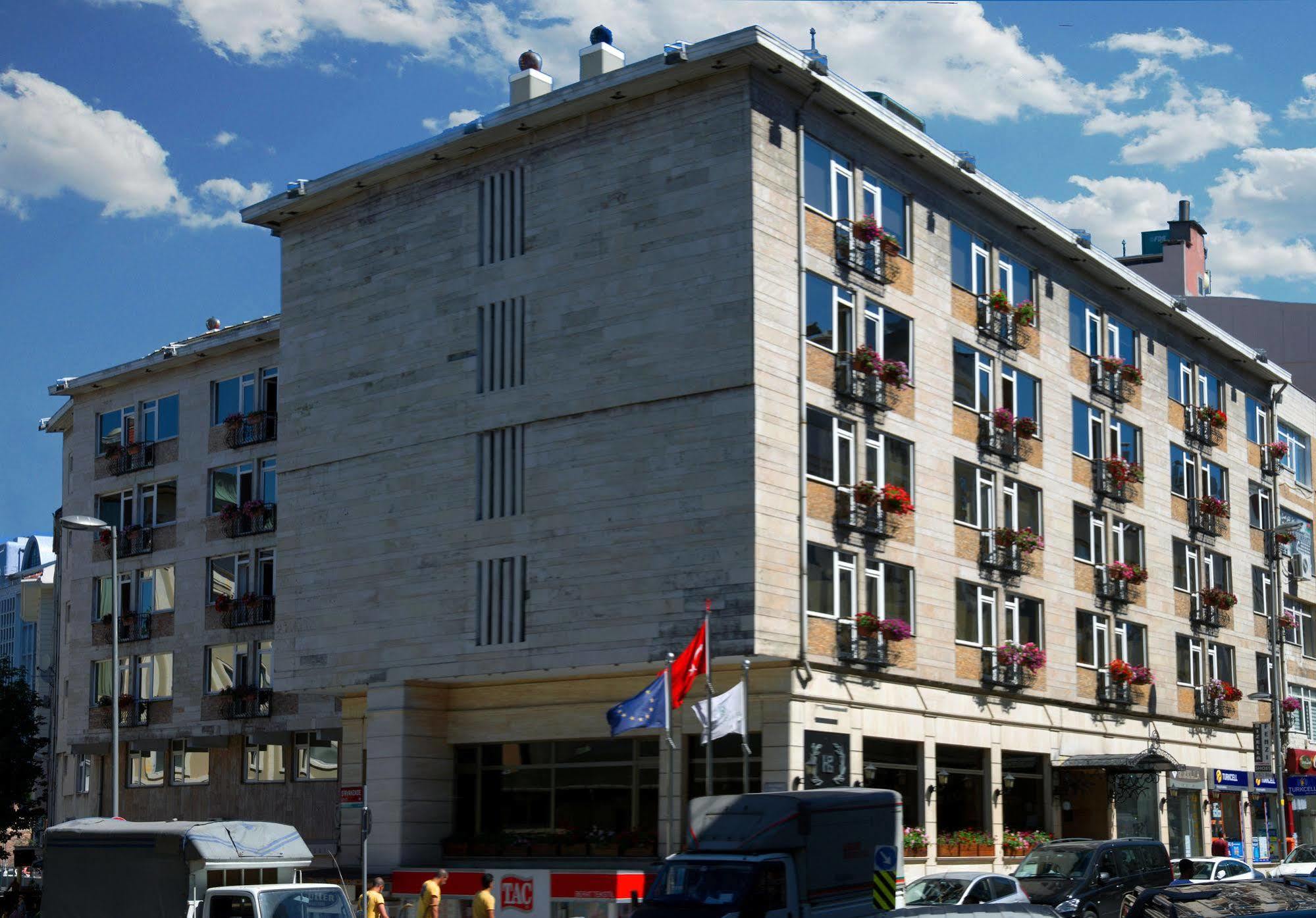 Buyuk hotel. Отель Buyuk Keban. Endican Sultanahmet Hotel. Sogut Hotel Spa Стамбул. Palde Hotel & Spa.